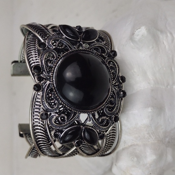 ♥️BundleOnly❤️ Black Faux Stone Braided Silver Tone Edgy Ornate Cuff Bracelet - Picture 9 of 10